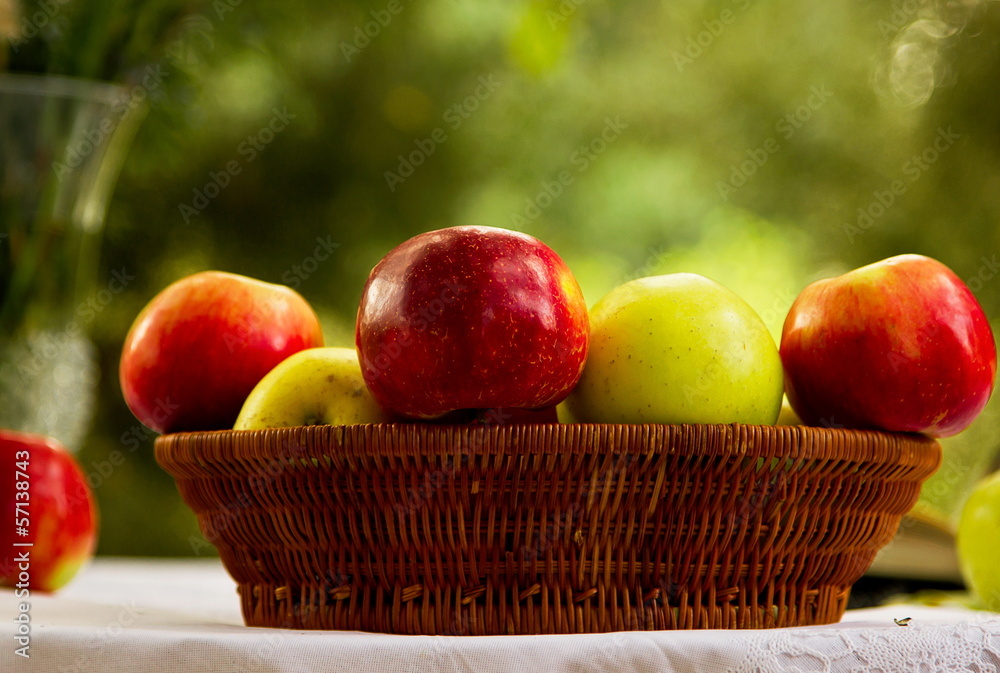 Fantastic apples Fantastic apples