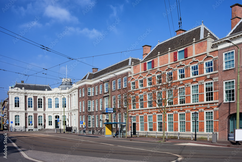 Kneuterdijk Street in Den Haag