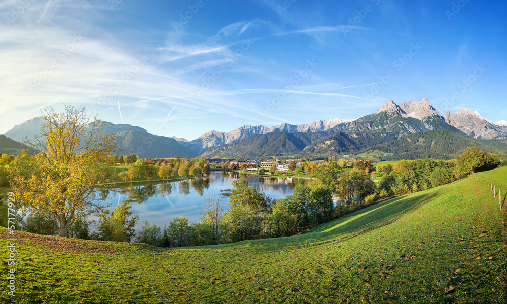 Obraz premium Panorama view over Saalfelden, Austria