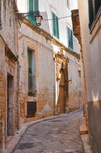 Alleyway. Conversano. Puglia. Italy. © Mi.Ti.