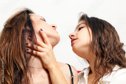 Εκτύπωση καμβά two girls