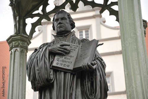 Martin Luther, Denkmal, Marktplatz, Lutherstadt Wittenberg photo