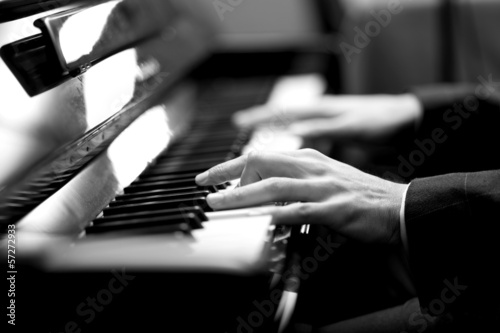 Pianist black and white