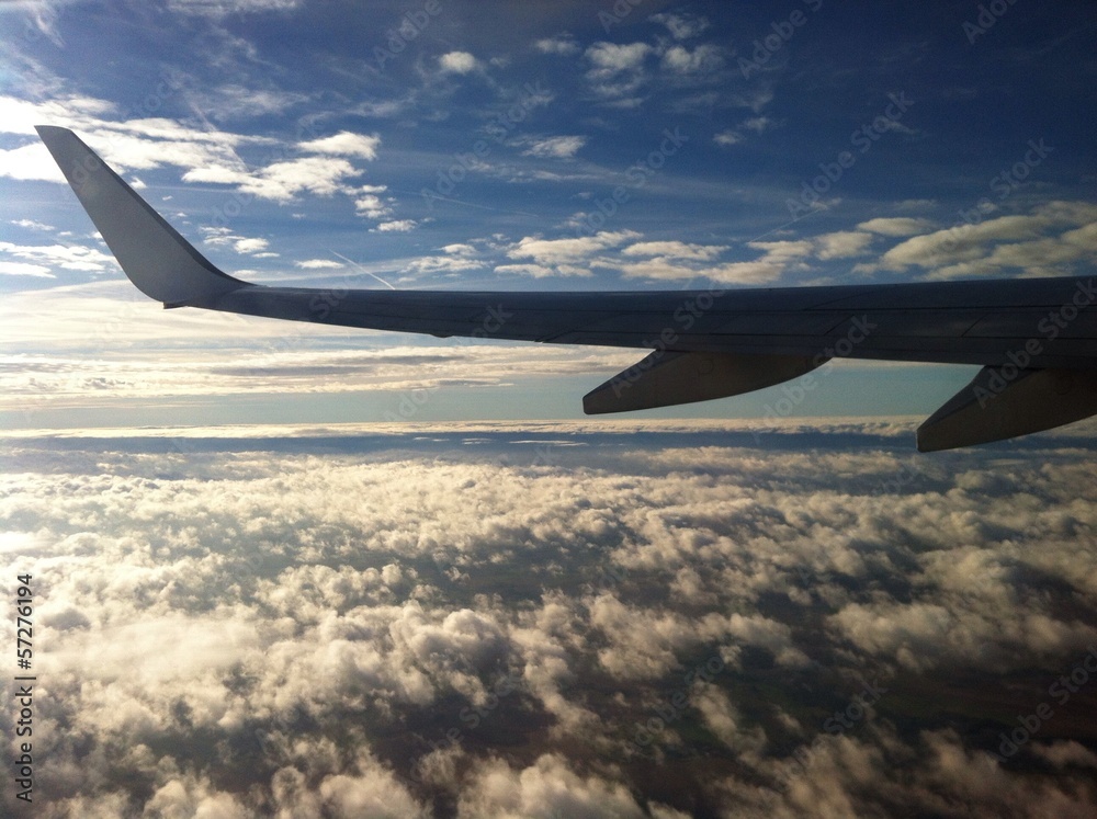 Obraz premium un paseo por las nubes