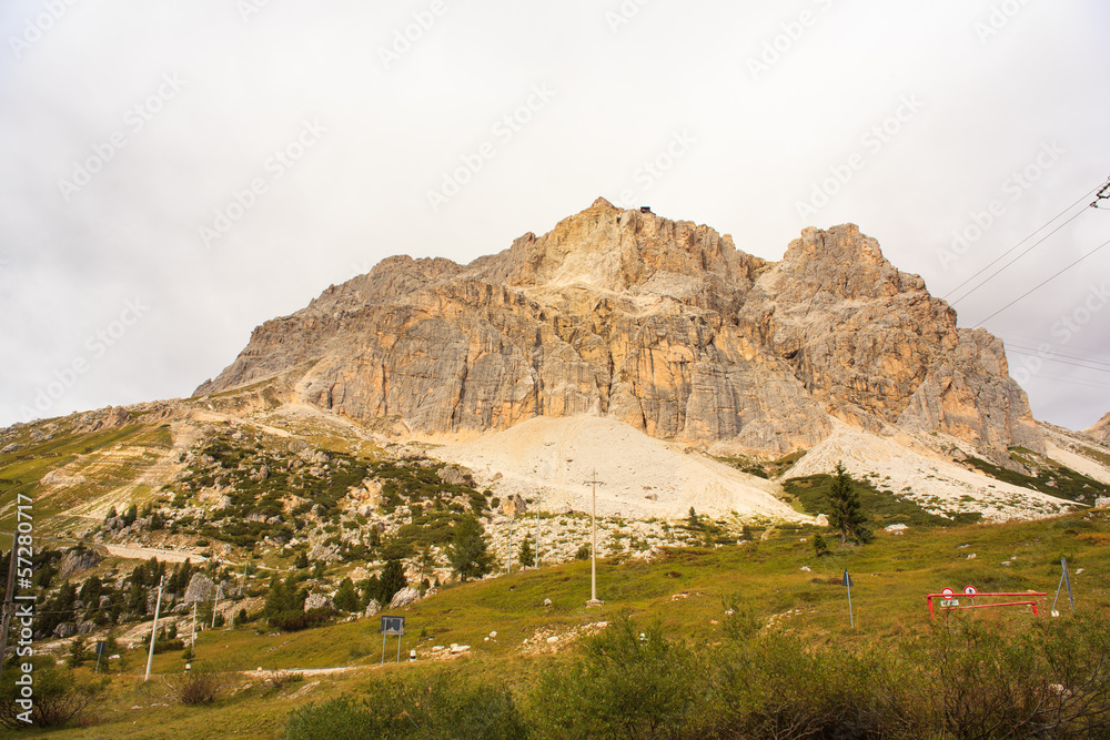 Naklejka premium Piccolo Lagazuoi dal Passo Falzarego