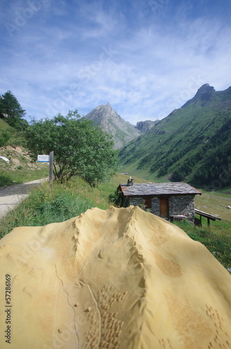 sentier nature de l'orgère - parc national de la vanoise photo