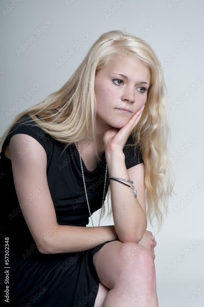 Fototapeta premium unglückliche junge Frau