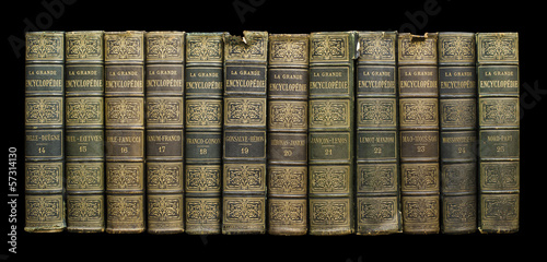 Photos Old books on shelf