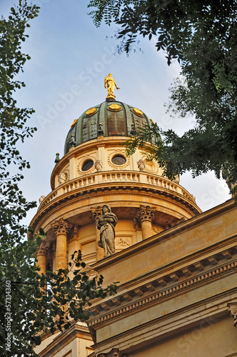 Berlino, Chiesa dei Tedeschi (deutscher dom) a Gendarmenmarkt photo