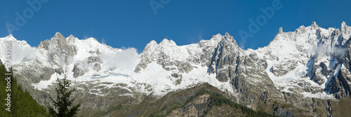 Catena del Monte Bianco -  Panoramica photo