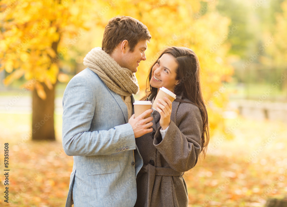 Fototapeta premium romantic couple in the autumn park