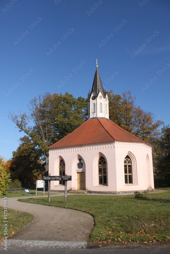 Kirche am Weg in Dannenwalde Kirche am Weg in Dannenwalde