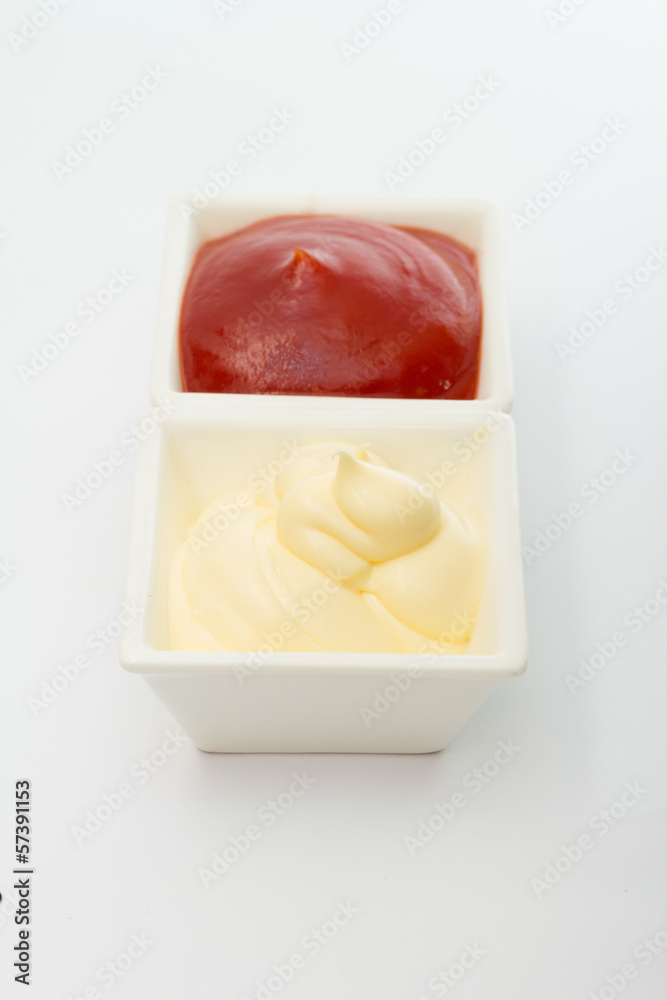 ketchup and mayonnaise ketchup and mayonnaise