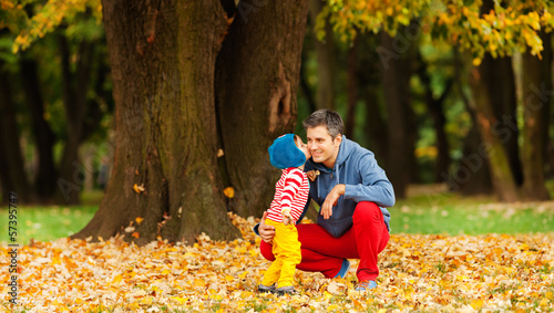 Autumn family love photo