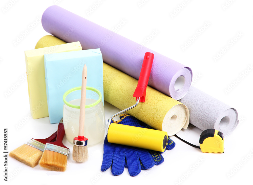 Naklejka premium Wallpaper and accessories for glue wallpaper, isolated on white