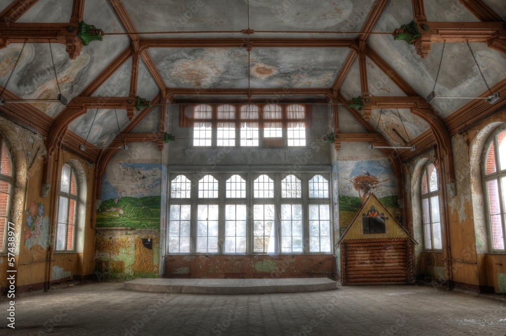 Abandoned hall in Beelitz