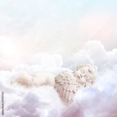 Engel in den Wolken pastellfarben