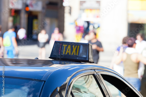 picture of a taxi shield in Barcelona