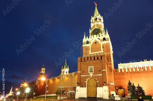 Fototapeta Naklejka Na Ścianę i Meble -  Spassky, Tsarskaya and  Nabatnaya Towers of Moscow Kremlin at Re