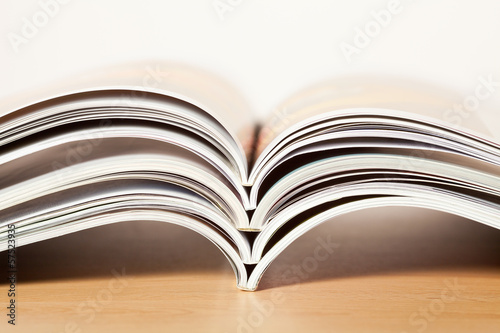 Zeitschriften, gestapelt