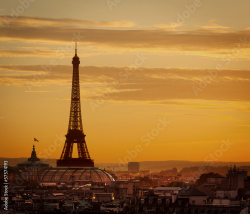 Paris by night © Thomas Launois