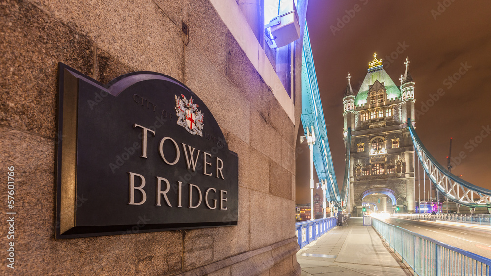 Obraz premium Tower Bridge at Night