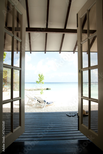 sea view through the doors © boophotography