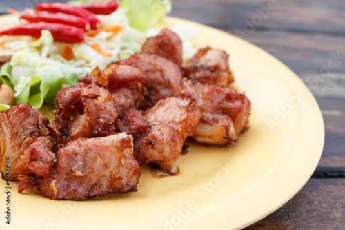 fried pork spare ribs with garlic © amstockphoto