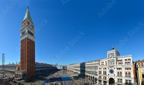 Markusplatz - Markusdom, Venedig photo