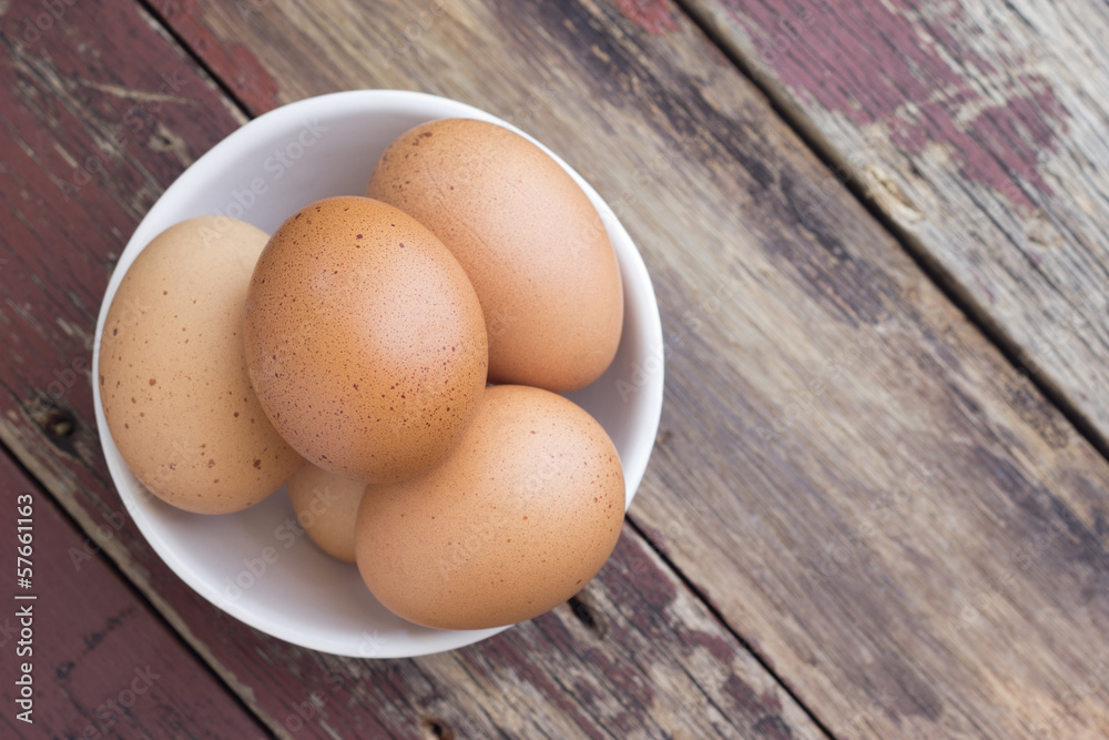 Eggs Eggs
