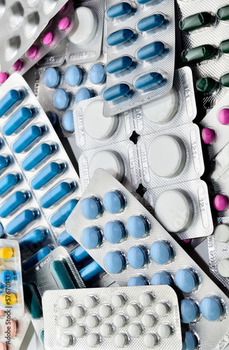 surconsommation de médicaments,faillite