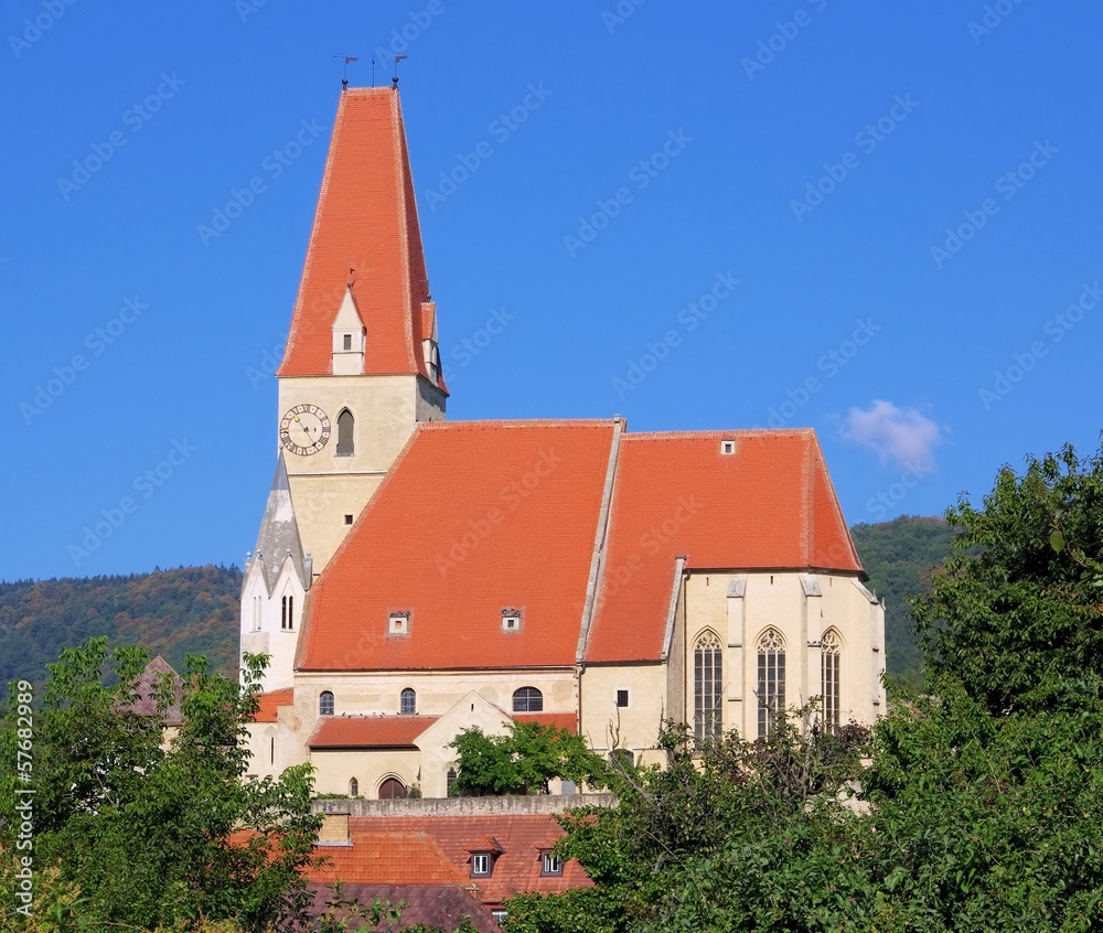 Fototapeta premium Weissenkirchen in der Wachau Kirche 01