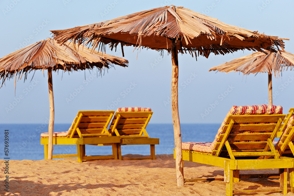 Fototapeta premium Deckchair beach