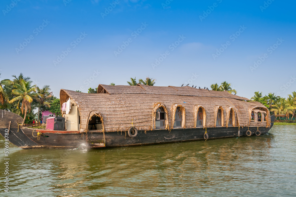 Voyage in Aleppey Channels Voyage in Aleppey Channels