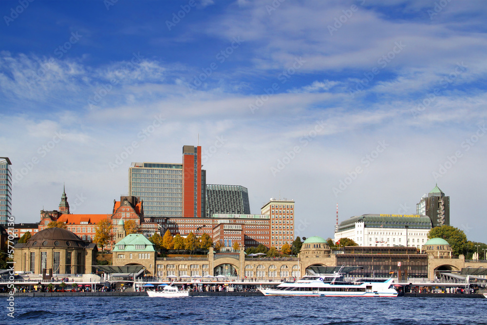Hamburg Hafen Landungsbrücken