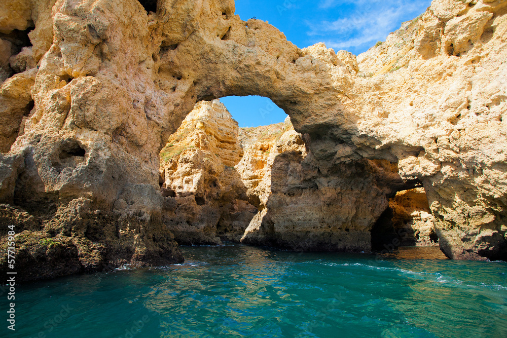 Grotte und Klippen in der Algarve Portugal