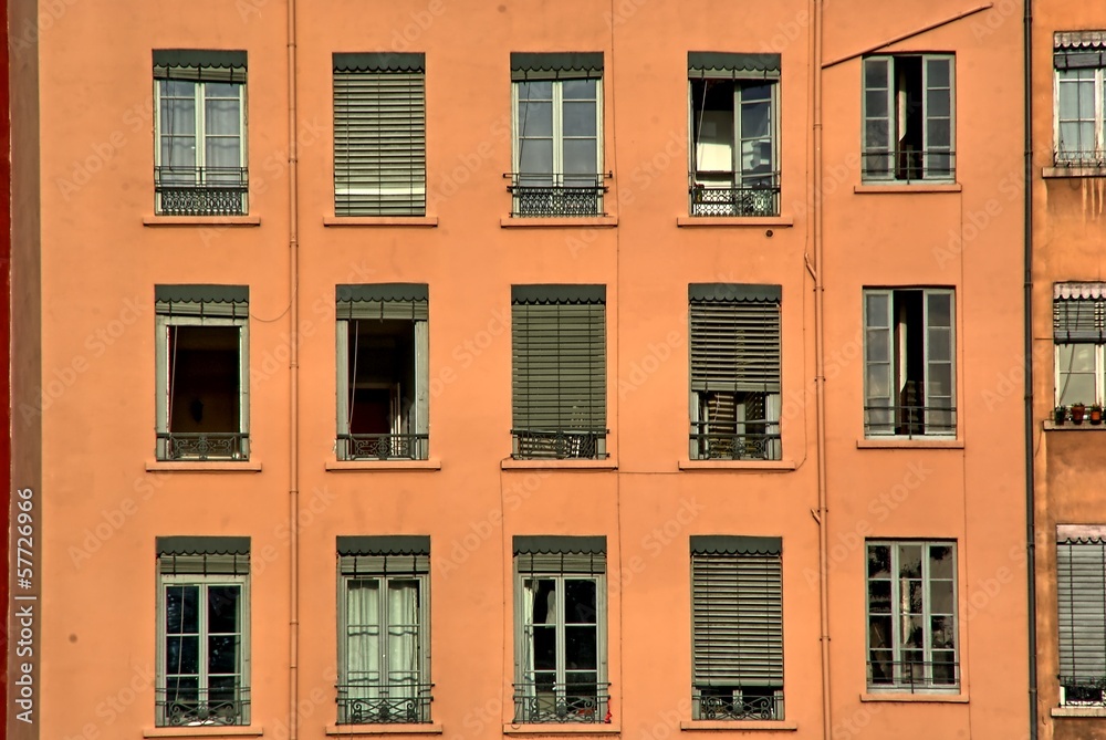 Vues de Lyon entre Rhône et Saône.