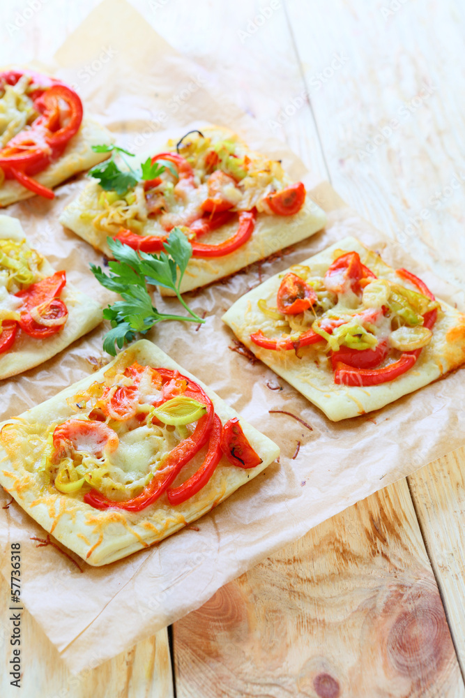 pizza with bell peppers and onions leek pizza with bell peppers and onions leek