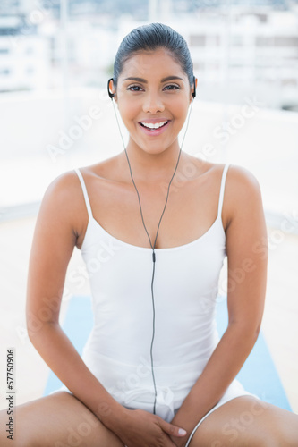Happy toned brunette listening to music Free Download Happy toned brunette listening to music - GFXLoad