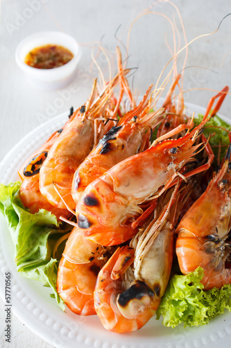 Grilled prawns with seafood sauce