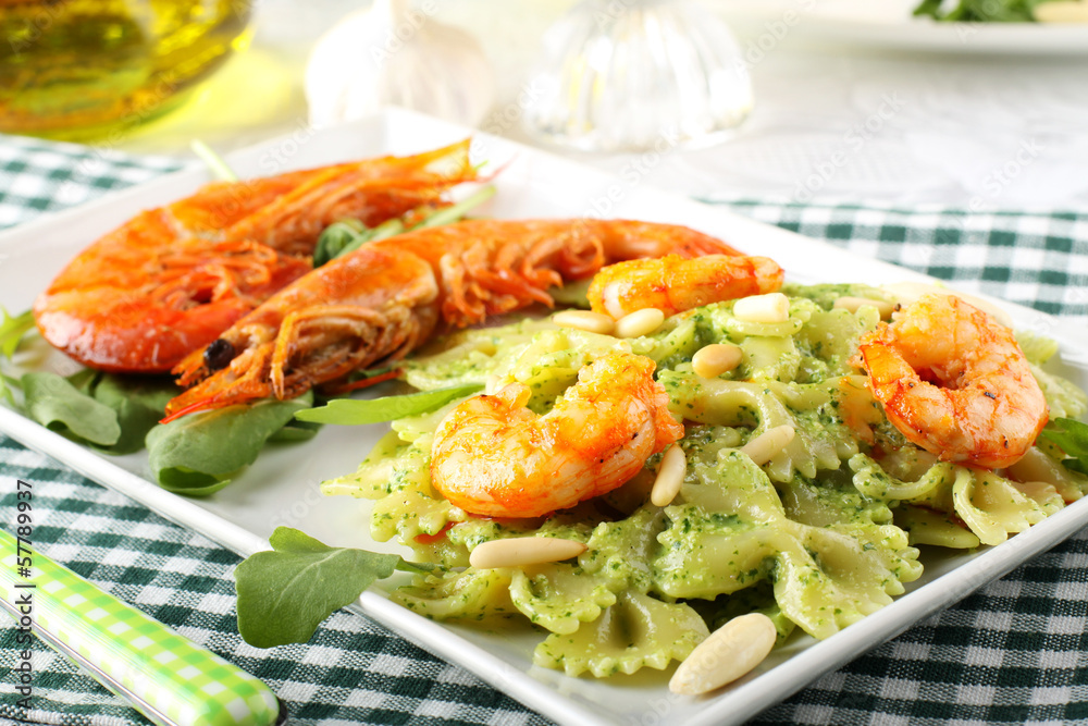 Pasta with red prawns and rocket pesto with almonds Pasta with red prawns and rocket pesto with almonds