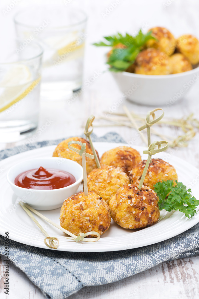 chicken meatballs with tomato sauce chicken meatballs with tomato sauce