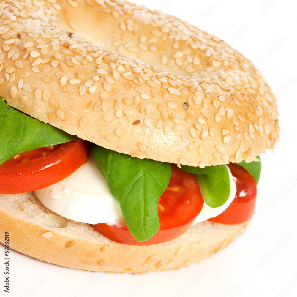 bagel tomate mozzarella Stock-Foto | Adobe Stock bagel tomate mozzarella Stock-Foto | Adobe Stock