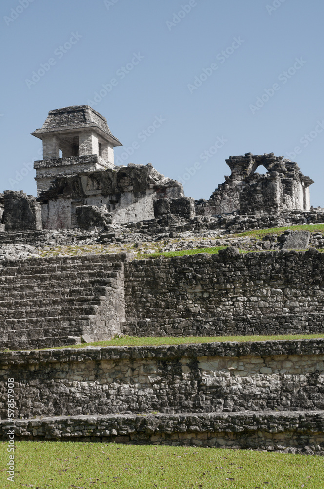 Obraz premium The palace,ancient Mayan city of Palenque (Mexico)