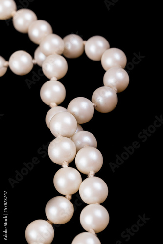 Pearls on black © Dario Lo Presti
