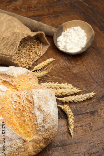 bread, ears, flour and grains of wheat