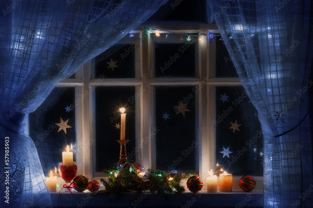 Obraz premium Christmas decoration on window