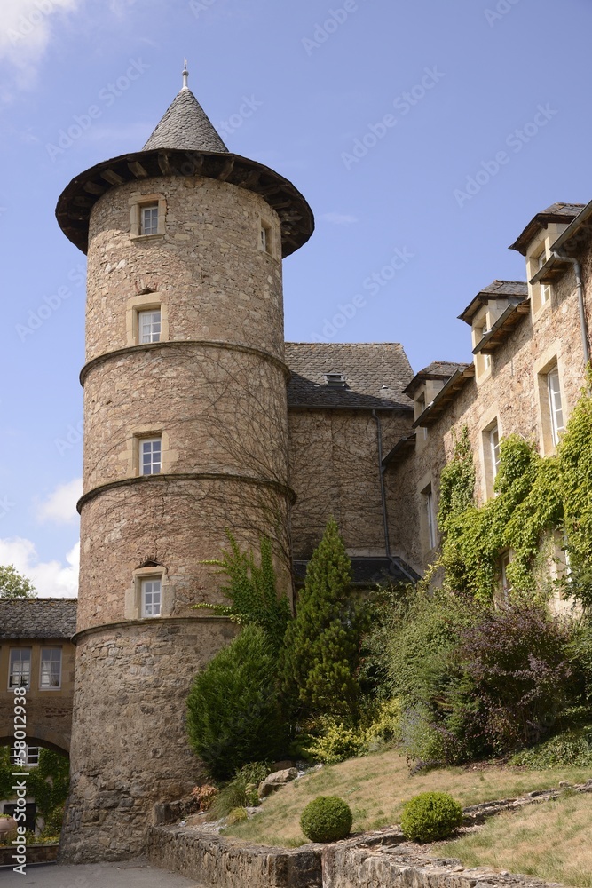 CHATEAU D'AYNAC