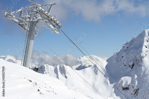 ski lift technology © Vasily Merkushev