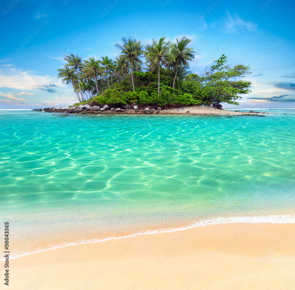 Tropical island and sand beach exotic travel background Stock-Foto